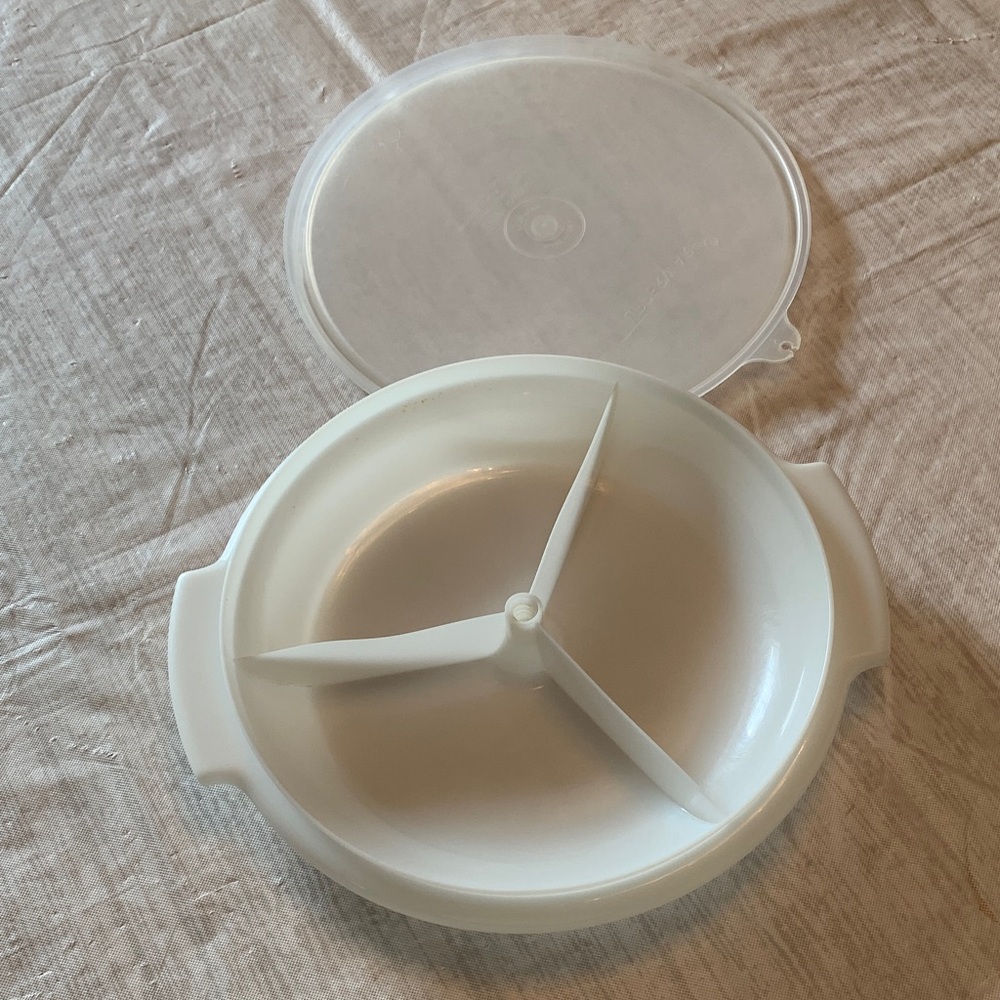 Tupperware Vintage Suzette 608-11